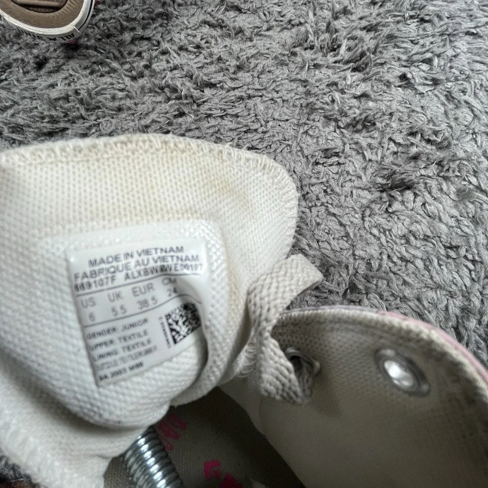 Converse Chuck Taylor Unicorn All Star HI - 669107F - White / Pink - Youth 6